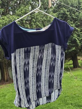 Rewind Navy Short Sleeve Top with Light Accent & Old Navy Sheer Top Bundle